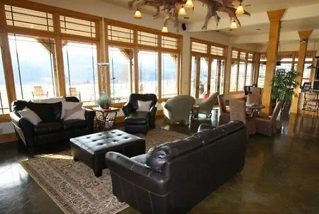 Eagle Crest Lodge